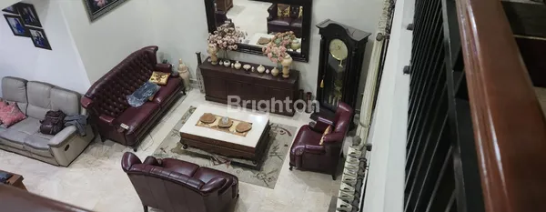 image RUMAH CIMANGGU, FULL FURNISHED, PERABOT KAYU JATI ETNIK (2)