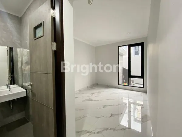 image RUMAH BRAND NEW SUNTER (6)