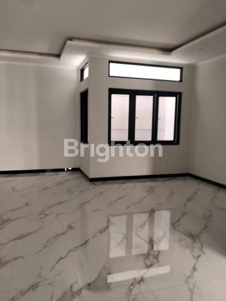 image RUMAH BRAND NEW SUNTER (4)