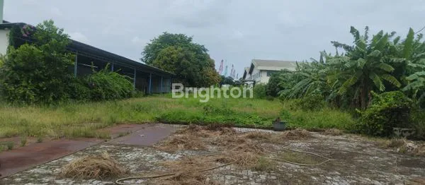 DISEWAKAN TANAH COCOK UNTUK GUDANG DI JALAN KAMAL BENDA RAYA, PAGAR KELILING