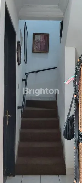 image DI JUAL RUMAH 2 LANTAI (3)