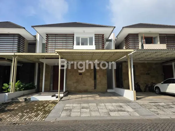 image RUMAH CITRALAND SOMERSET 2 LANTAI SIAP HUNI (1)