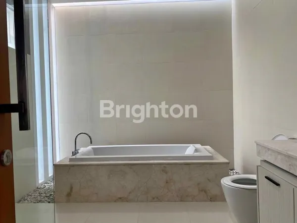 image RUMAH CITRALAND SOMERSET 2 LANTAI SIAP HUNI (3)