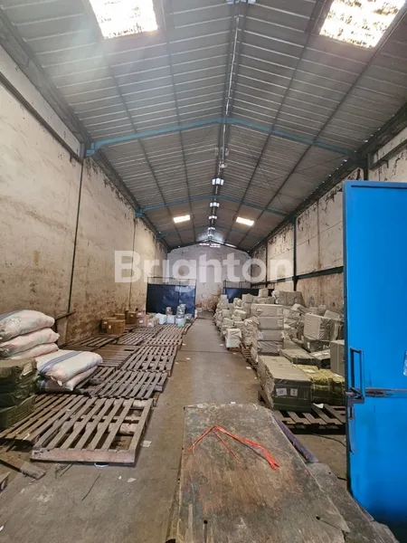 image GUDANG KENJERAN SIAP PAKAI AKSES KONTAINER TERMURAH DIKELASNYA (7)