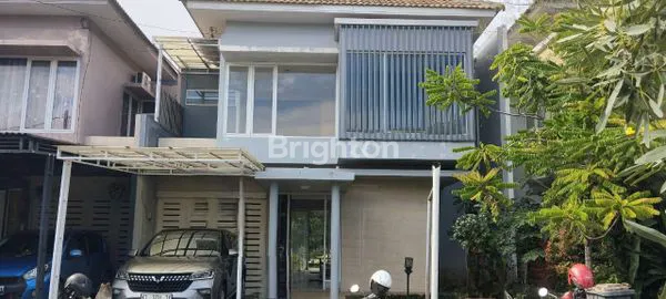 image RUMAH DUA LANTAI BARU RENOVASI DI PERUMAHA CIPUTRA (1)