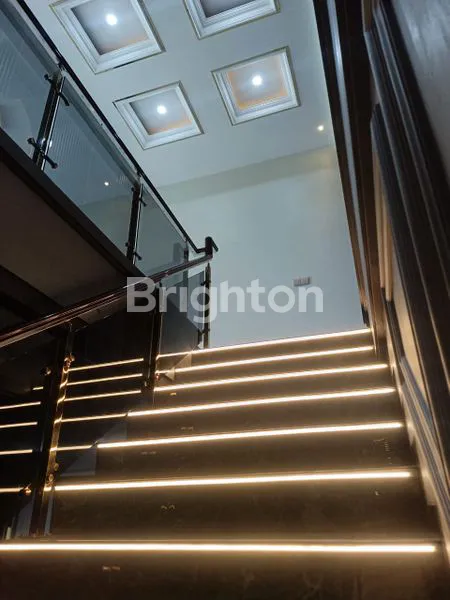 image JUAL RUMAH WAYHALIM , ADA KOLAM BERENANG, DEKAT MALL BOEMI KEDATON (6)