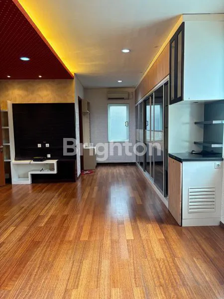 image TOWNHOUSE SPRINGHILL KEMAYORAN (2)