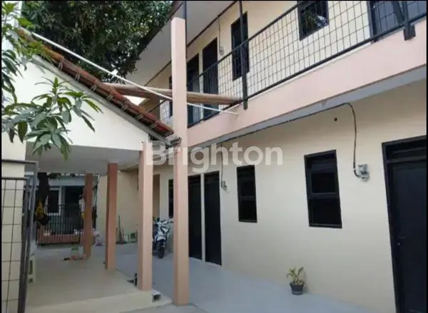 image RUMAH BESAR PLUS KONTRAKAN DAN KAMAR KOST DI AREA  KARANG TENGAH CILEDUG TANGERANG (4)
