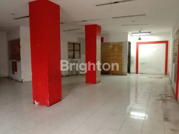 image SUPER DUPER CUAN RUKO 3 GANDENG 3 TINGKAT DI PINGGIR JALAN RAYA PINANG BARIS MEDAN (6)