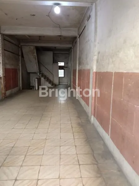 image SUPER DUPER CUAN RUKO 3 GANDENG 3 TINGKAT DI PINGGIR JALAN RAYA PINANG BARIS MEDAN (3)