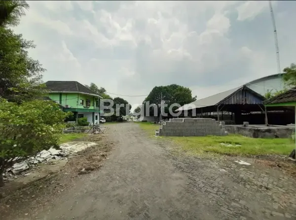 image DIJUAL BANGUNAN PABRIK + KANTOR DENGAN HARGA HITUNG TANAH DI  JOMBANG  JAWA TIMUR (12)
