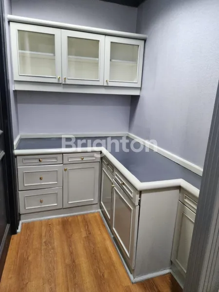 image RUANG KANTOR FURNISHED STRATEGIS LANGKA MENARA SUDIRMAN JAKARTA PUSAT (7)