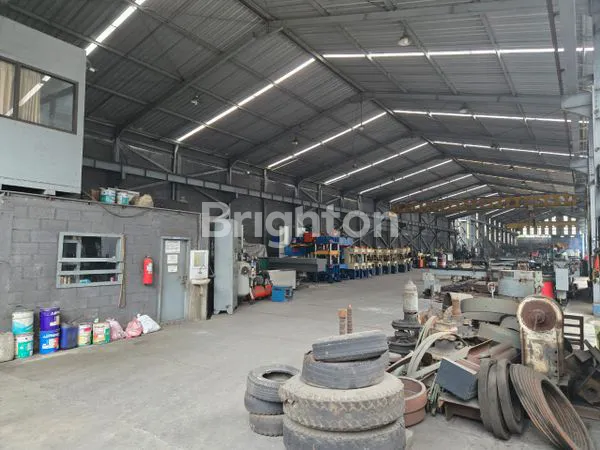image GUDANG LUASAN BANGUNAN 4000 DEKAT KOTA MALANG (4)