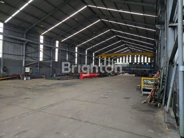 image GUDANG LUASAN BANGUNAN 4000 DEKAT KOTA MALANG (1)