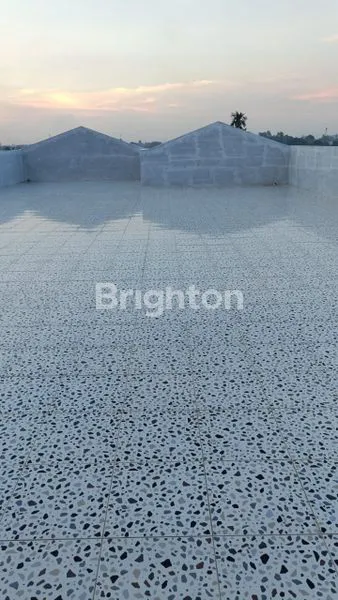 image RUMAH MEGAH DAN BERTINGKAT DEKAT KAMPUS UNIMED DAN CITRALAND CITY (7)