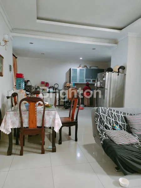 image BU RUMAH TERAWAT SIAP HUNI DI MARGAHAYU RAYA BANDUNG. (1)