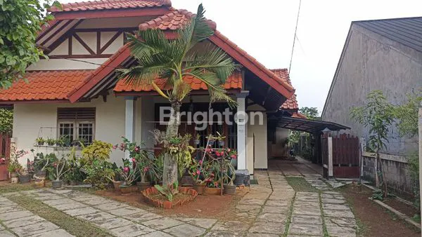 image RUMAH SANGAT STRATEGIS DAN LUAS DI KLAPADUA  (3)