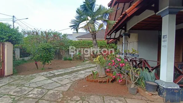 image RUMAH SANGAT STRATEGIS DAN LUAS DI KLAPADUA  (4)