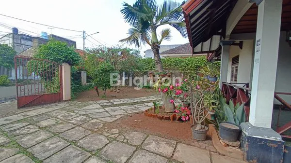 image RUMAH SANGAT STRATEGIS DAN LUAS DI KLAPADUA  (5)