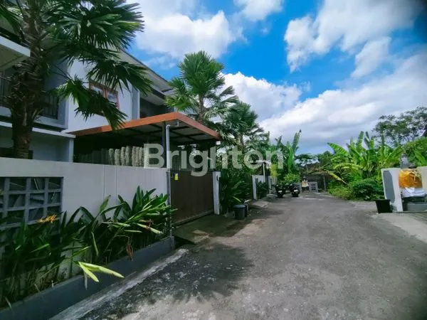 image DIJUAL / DISEWAKAN RUMAH FULLY FURNISHED DEKAT KE CANGGU  (2)