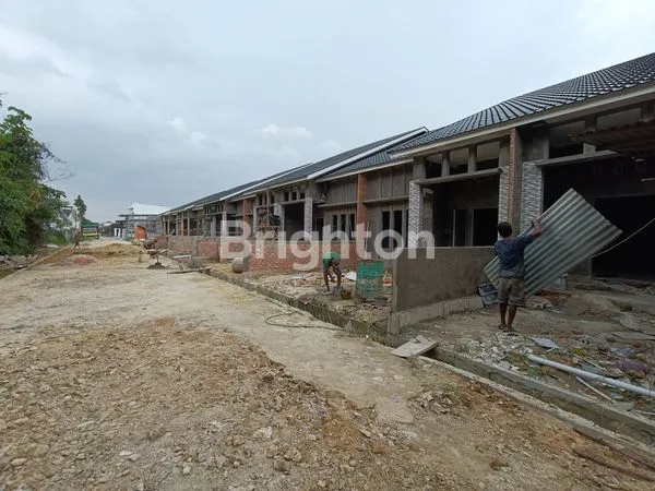image RUMAH IDEAL TYPE 95 DI DEKAT JALAN RIAU (1)