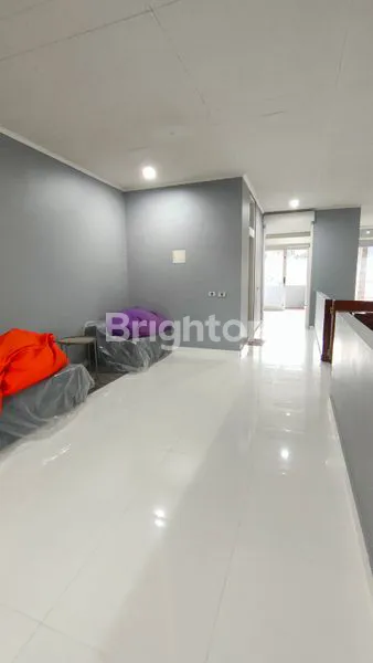 image RUMAH BAGUS, TERAWAT & SIAP HUNI BISA UNTUK USAHA, KANTOR FULL FURNISHED DI SETRA SARI BANDUNG (6)