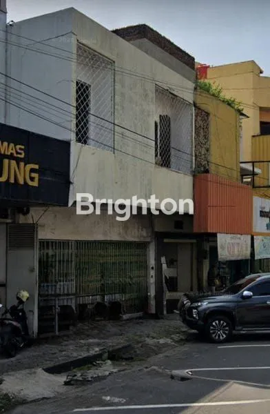 image RUKO STRATEGIS TENGAH KOTA PUSAT KERAMAIAN DI JALAN RADJIMAN DEKAT PASAR KLEWER (2)