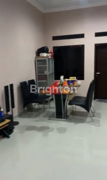 image RUMAH DALAM KOMPLEK PUSAT KOTA BANDUNG LUAS 220M² DEKAT DENGAN SEKOLAH (5)