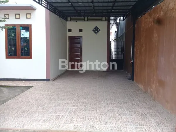 image DIJUAL RUMAH SIAP HUNI DI SEPINGGAN (4)