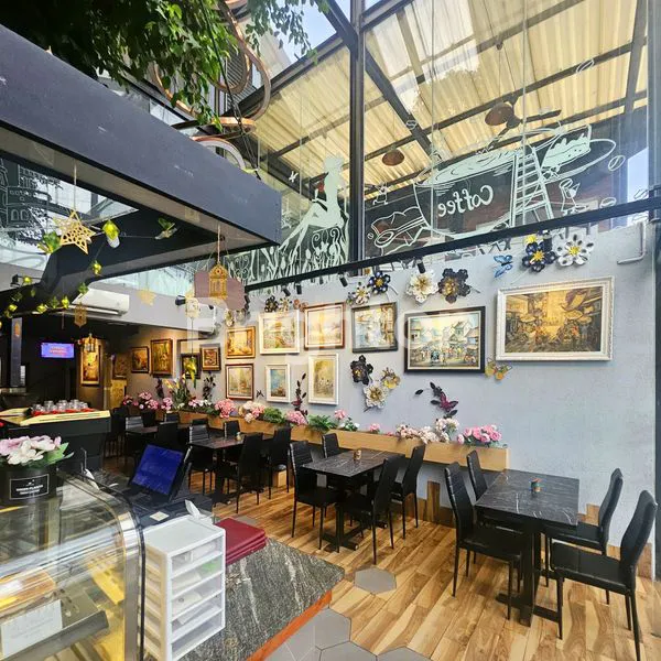 RESTORAN CAFE AKTIF BERIKUT PERLENGKAPAN FULL FURNISH KALIMULYA DEPOK