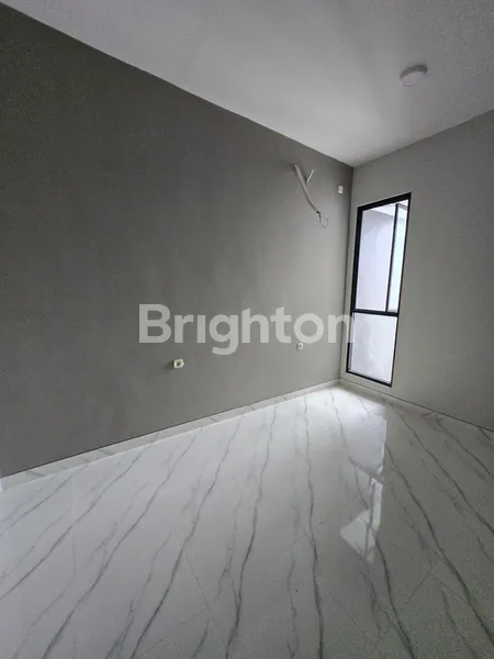 image RUMAH BARU MINIMALIS PANTAI MENTARI SURABAYA TIMUR (4)