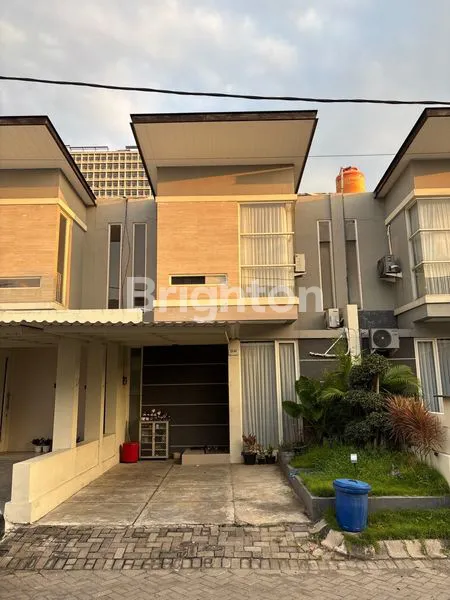 image RUMAH SIAP HUNI.  GREEN GARDEN GRESIK (1)