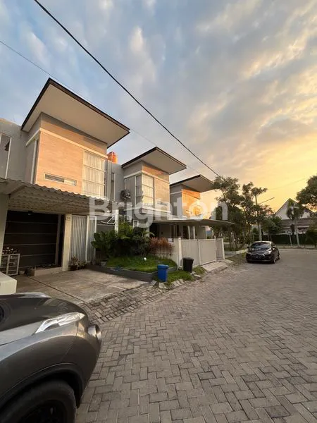 image RUMAH SIAP HUNI.  GREEN GARDEN GRESIK (2)