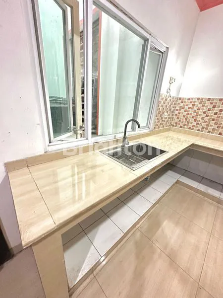 image DIJUAL CEPAT RUMAH BARU UNFURNISHED TAMBORAJEMBATAN LIMA, JAKBAR (7)