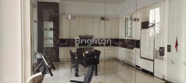 image RUMAH MEWAH SUPER LUAS DAN MEGAH DI PLUIT PUTRA RAYA DAN PLUIT PUTRA DALAM  (5)