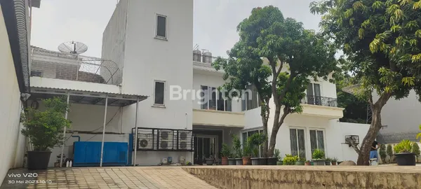 image RUMAH MEWAH SUPER LUAS DAN MEGAH DI PLUIT PUTRA RAYA DAN PLUIT PUTRA DALAM  (8)