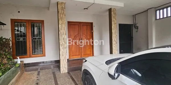 image RUMAH 3 LANTAI LUAS UNTUK KANTOR DAN GUDANG  DI MEKARSARI CIMANGGIS DEPOK  (2)