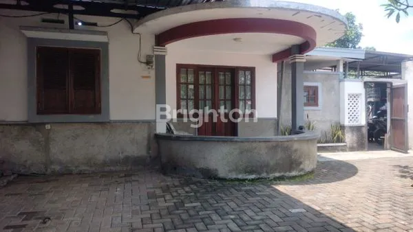 image RUMAH TENGAH KOTA (2)