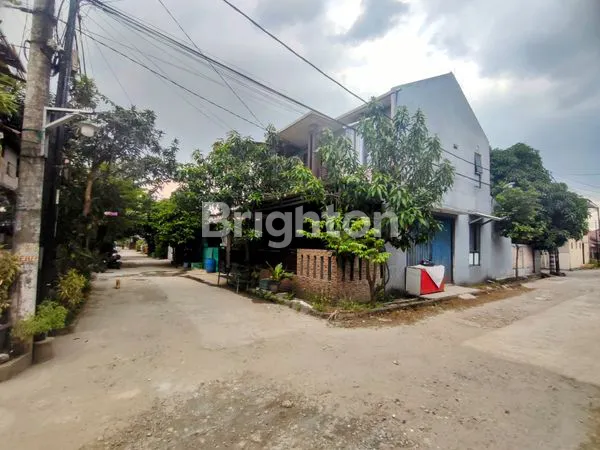 image RUMAH 2 LANTAI HOOK SIAP HUNI DI PERUMAHAN TAMAN ANGGREK GUNUNG SINDUR BOGOR (2)