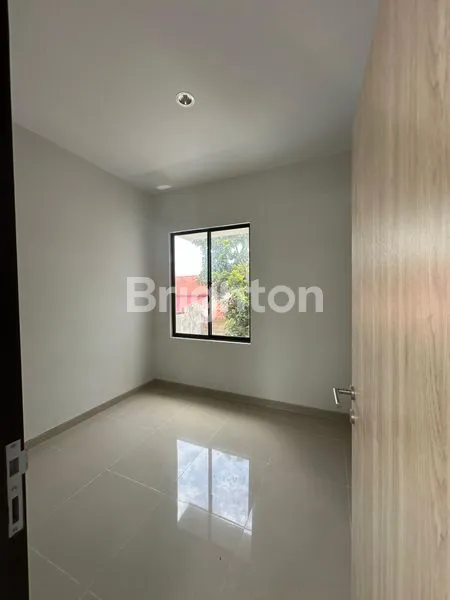 image RUMAH DENGAN KONSEP \"WORK, LIVE, AND ENJOY IN ONE PLACE\" (3)