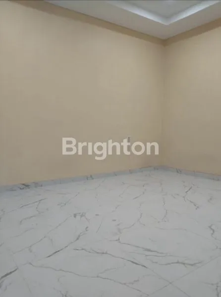 image RUMAH BARU STRATEGIS SIAP HUNI DI TAMAN HARAPAN INDAH JELAMBAR  (5)