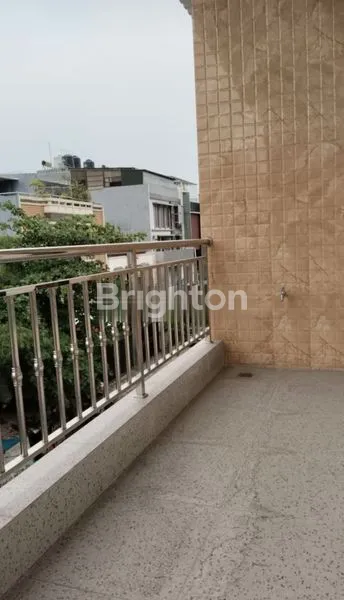 image RUMAH BARU STRATEGIS SIAP HUNI DI TAMAN HARAPAN INDAH JELAMBAR  (6)