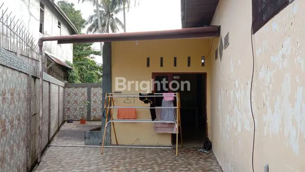 image RUMAH CANTIK DENGAN HALAMAN LUAS DAN HARGA NEGOTIABLE DI PONTIANAK (6)