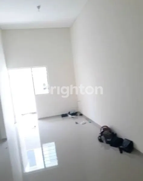 image RUMAH BARU GRESS SIAP HUNI SURABAYA TIMUR (3)