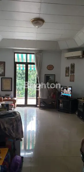 image MURAH LUAS TERAWAT SANGAT COCOK UNTUK KANTOR GALLERY CAFE WORKSHOP DI LEBAK BULUS JAKARTA SELATAN (7)