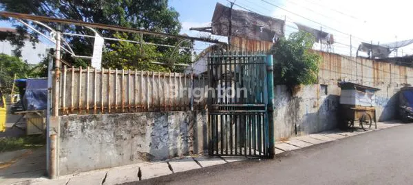 image RUMAH TUA HOEK HITUNG TANAH BANDENGAN UTARA (3)