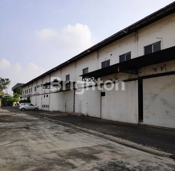 image GUDANG PLUS PABRIKASI KAWASAN PERGUDANGAN EJIP PULO GADUNG (5)
