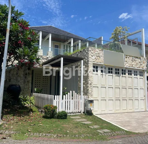 image TAMAN HUNIAN SATELIT FULL FURNISHED MEWAH ADA KOLAM RENANG (1)