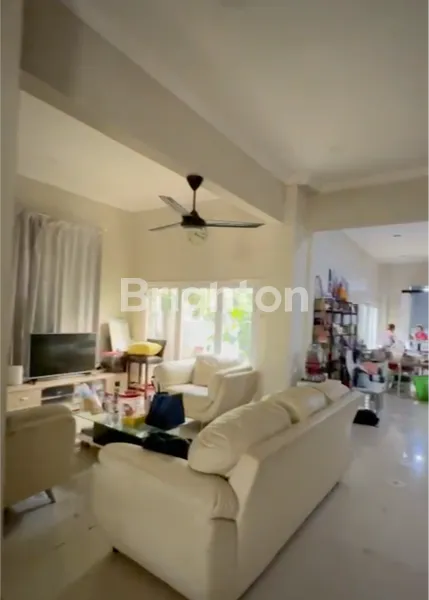 image RUMAH 3 LANTAI PLUS PAVILION KOMPLEK GREEN RIVER SERPONG MEWAH SIAP HUNI ASRI AMAN NYAMAN LOKASI STRATEGIS (1)