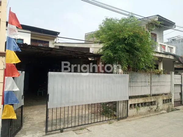 image RUMAH STRATEGIS DI JELAMBAR (2)